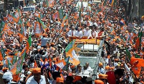 தேர்தல் ஆணையம் கடமை தவறிவிட்டது: மோடி குற்றச்சாட்டு