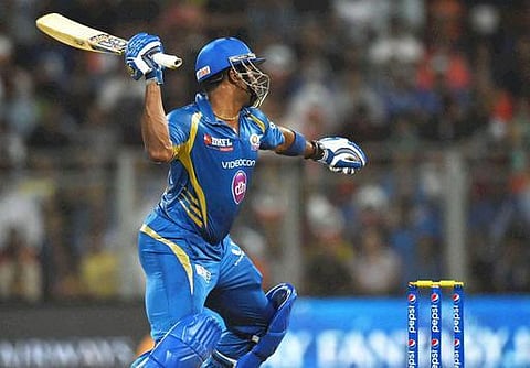 களத்தில் மோதல்: ஸ்டார்க், பொல்லார்டுக்கு அபராதம்