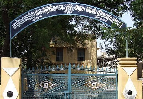 சதமடித்த விழியிழந்தோர் பள்ளி மாணவிகள்