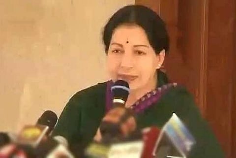 வாக்குறுதிகளை நிறைவேற்ற நடவடிக்கை: ஜெயலலிதா பேட்டி