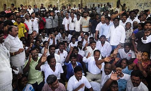 திமுக பொருளாளர் மு.க.ஸ்டாலின் ராஜினாமா: கருணாநிதி மறுப்பு