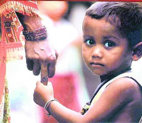 கடவுளை அறிய விரும்பும் குழந்தை