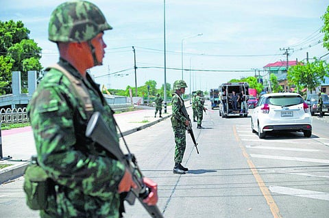 தாய்லாந்தில் ராணுவ ஆட்சி