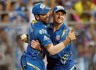 டெல்லி மீண்டும் மோசமான ஆட்டம்: மும்பைக்கு வெற்றி