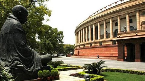 மக்களவைத் தலைவர் மனது வைத்தால் காங்கிரஸுக்கு எதிர்க்கட்சி அந்தஸ்து