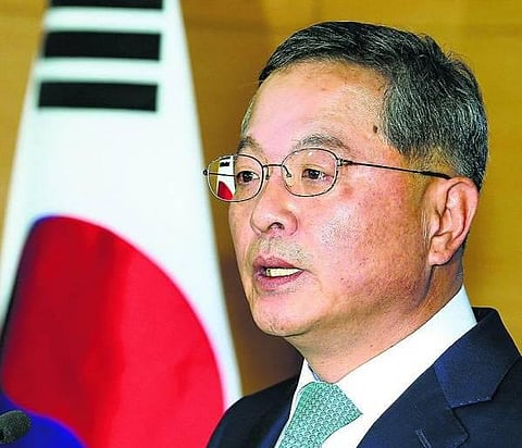 தென்கொரிய புதிய பிரதமர் முன்னாள் நீதிபதி ஆன் தய்-ஹீ