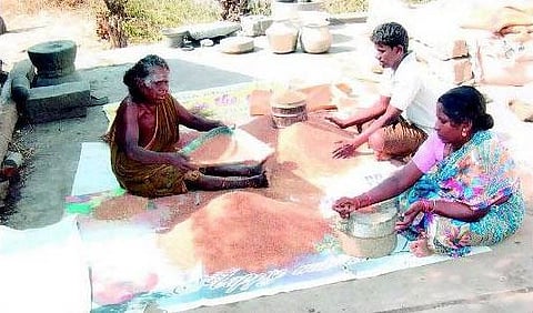 கிராமங்களில் கொட்டிக் கிடக்கும் பொருளாதார பொக்கிஷம்﻿: நிரூபித்துக் காட்டி இருக்கிறார் காளிமுத்து﻿