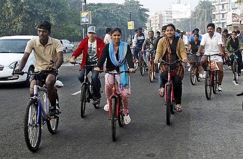 மகிழ்வான வாழ்வுக்கு உகந்தது சைக்கிள் பயணமே!