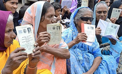 குடும்ப அட்டை முக்கியமான அத்தாட்சியா﻿?﻿