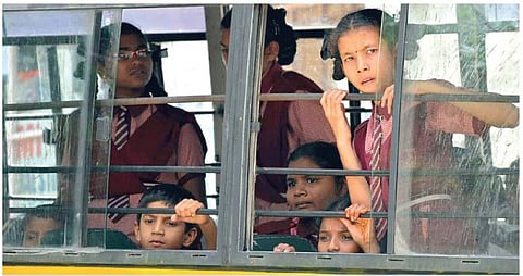 தேவைதானா தூரத்துப் பள்ளிக்கூடங்கள்?