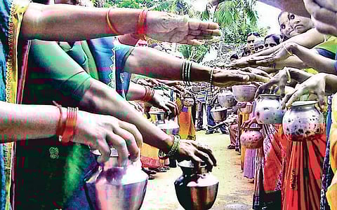 பெண் மீதான திறந்தவெளி வன்முறை