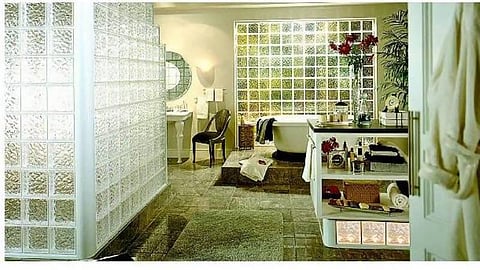 சுற்றுச்சூழலுக்கு உகந்த அக்ரிலிக் அறைக்கலன்கள்﻿