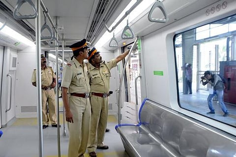 மும்பை மெட்ரோ ரயில் சேவை தொடங்கியது