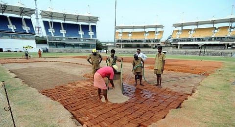 சென்னை சேப்பாக்கம் மைதானத்தின் மந்த கிரிக்கெட் பிட்ச்கள் மாற்றம்