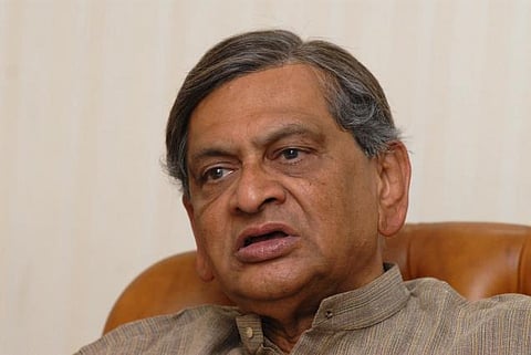 கர்நாடகாவில் ஹரி பிரசாத், ராஜீவ் கவுடா போட்டி: முன்னாள் முதல்வர் எஸ்.எம்.கிருஷ்ணாவுக்கு சீட் மறுப்பு﻿