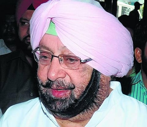 அமைச்சர் பதவியிலிருந்து வி.கே.சிங்கை நீக்க காங்கிரஸ் கோரிக்கை