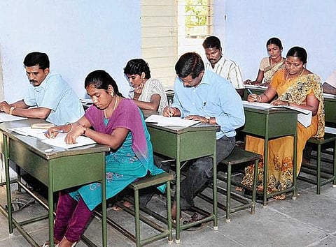 இன்று வி.ஏ.ஓ. தேர்வு﻿ 10 லட்சம் பேர் எழுதுகிறார்கள்