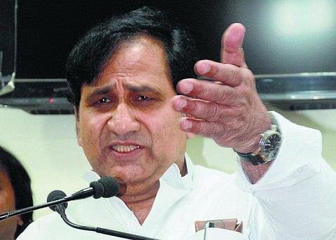 இந்தியாவுக்கு பகிரங்க சவால் விடுக்கிறது பாகிஸ்தான்: காங்கிரஸ் கருத்து