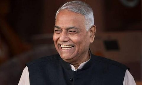 அரசு அதிகாரி தாக்கப்பட்ட வழக்கு: யஷ்வந்த் சின்ஹாவுக்கு ஜாமீன்