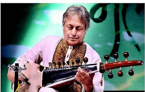 அம்ஜத் அலி கானின் சரோட் இசைக்கருவி விமானப் பயணத்தில் காணாமல் போனது﻿﻿