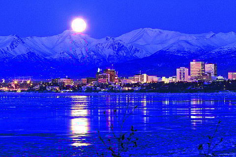 நிலா யாருக்குச் சொந்தம்?﻿