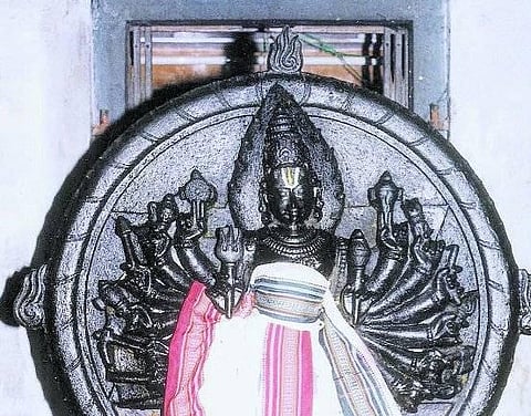 சந்தோஷம் தருபவர் சக்கரத்தாழ்வார்