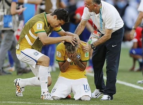 பிரேசில் வீரர்களின் தொடர் அழுகை: தைரியமூட்டிய மனநல நிபுணர்