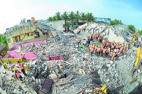 வீடு இடிந்தால் முதலீடு அவ்ளோதானா?