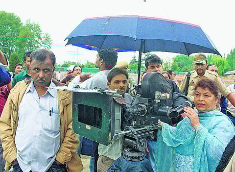 பெண் என்றாலே இரண்டாம் பட்சம்தான்: நடிகை ரோஹிணி