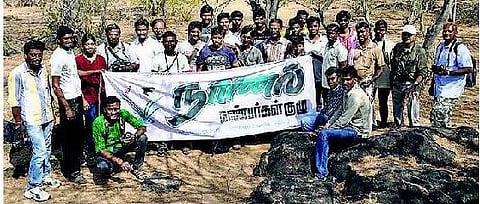 இயற்கையை காக்க இணைந்த இளைஞர்கள்- நாட்டு நலப் பணியில் நாணல் நண்பர்கள் குழு