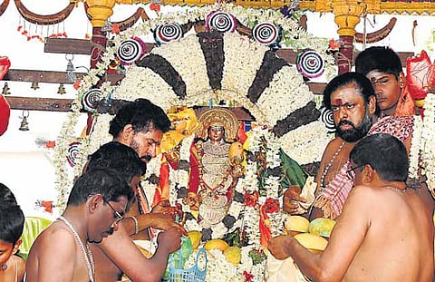 இறவாமை வேண்டிய காரைக்கால் அம்மையார்