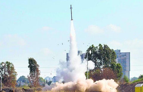 காஸா மீது இஸ்ரேல் தொடர் தாக்குதல்: 4 நாட்களில் 100 பாலஸ்தீனர்கள் பலி - லெபனான் நாட்டிலிருந்து ஹமாஸ் பதிலடி