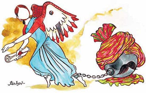 விவாதக் களம்: சக மனுஷியாகப் பார்த்தாலே போதும்