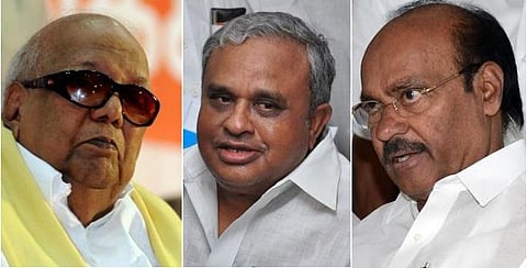 வேட்டி விவகாரம்: தமிழக அரசு தலையிட தலைவர்கள் வலியுறுத்தல்