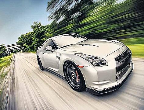 ஓரம்போ, ஓரம்போ காரு வருது...