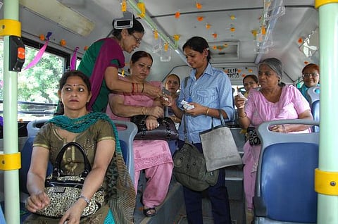 ஐந்து பைசா விவகாரத்தில் 41 ஆண்டுகளாக போராடும் டெல்லி போக்குவரத்துக் கழகம்﻿