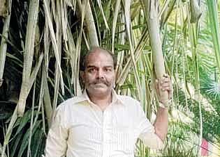 அடிமைப்பட்டவர்களின் மொழியில் எழுதுகிறேன்: குமாரசெல்வா நேர்காணல்