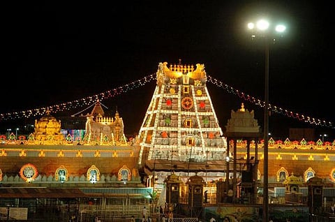 ஏழுமலையானிடம் 6,800 கிலோ தங்கம்﻿: தங்கத்தையே வட்டியாக தரும் வங்கிகள்﻿