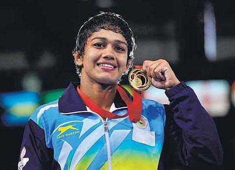 ஒரு குடும்பம் இரண்டு தங்கம்