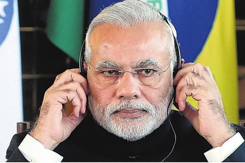 பிரதமரே, இயர்போனைக் கழற்றுங்கள்… சாமானியரின் குரல் கேட்கட்டும்!