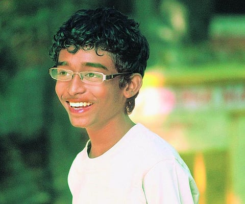 விஷுவல் எஃபெக்ட்ஸ்: கலக்கும் டீன் ஏஜ் பையன்