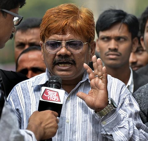 ஜடேஜா-ஆண்டர்சன் விவகாரத்தில் பதவிக்காக கோழையானார் சீனிவாசன்: ஆதித்ய வர்மா கடும் குற்றச்சாட்டு