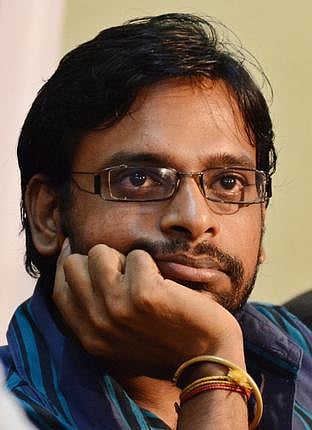 தனுஷ் படம், குரங்காட்டி தலைப்பு எதுவும் உண்மையில்லை: குக்கூ ராஜூமுருகன்