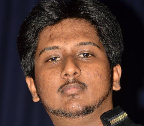 நாகஸ்வரம், தவிலுடன் ஒரு தமிழ் ராப்