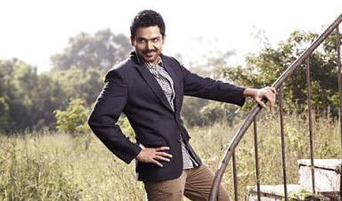 காஷ்மோரா: இரட்டை வேடத்தில் கார்த்தி