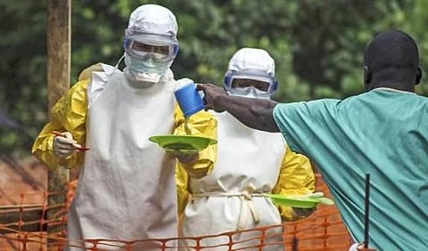 எபோலா தொற்று அபாயத்தால் லைபீரியாவில் ஊரடங்கு: மக்களின் இயல்பு வாழ்க்கைக்கு கட்டுப்பாடு