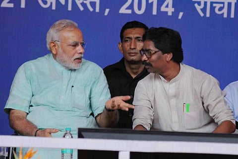 மோடி மேடையில் அவமதிப்பு: சொந்த மாநிலத்தில் ஜார்கண்ட் முதல்வர் பரிதவிப்பு