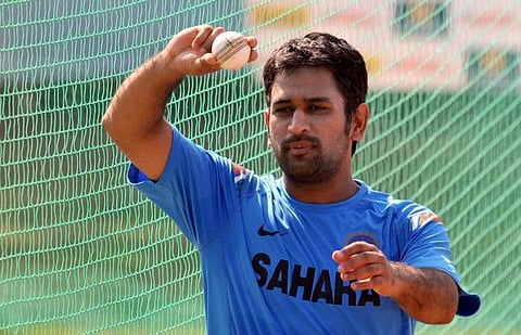 சுழற்பந்து வீச்சாளர்களுக்கு தோனி பாராட்டு﻿