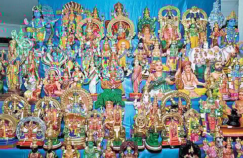 கொலு படிகள் சொல்லும் அர்த்தம்