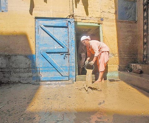 ஜம்மு-காஷ்மீரில் புதிய சிக்கல்﻿: தட்டம்மை தடுப்பூசிகளுக்கு தட்டுப்பாடு﻿ - 12 லட்சம் குழந்தைகளுக்கு தடுப்பூசி இல்லை﻿